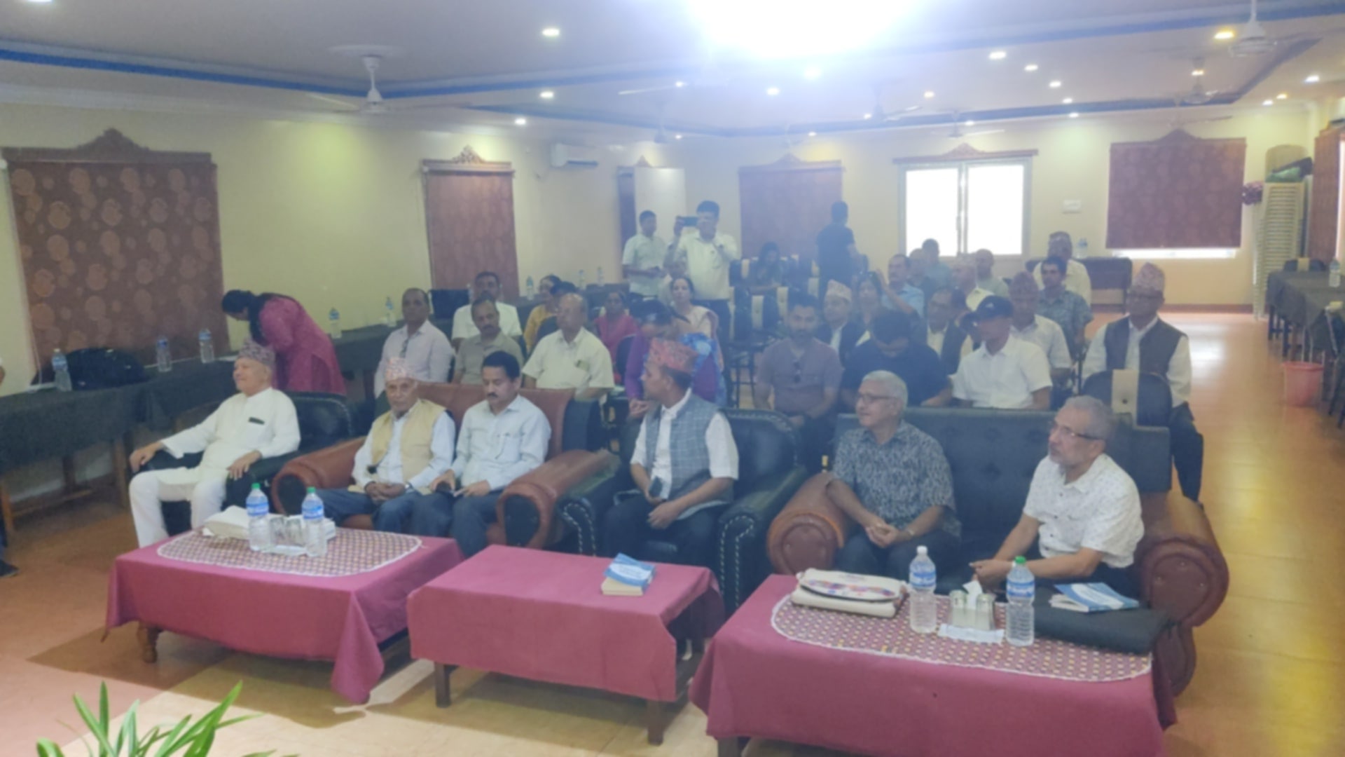 साहित्यकार जयदेव गौतमद्वारा लिखित कृति ‘किताबको अंगालोमा’को बुटवलमा परिचर्चा