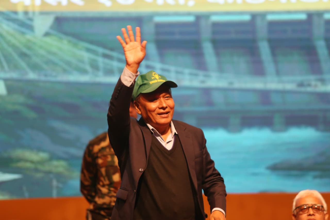 कुलमान घिसिङ पराजित