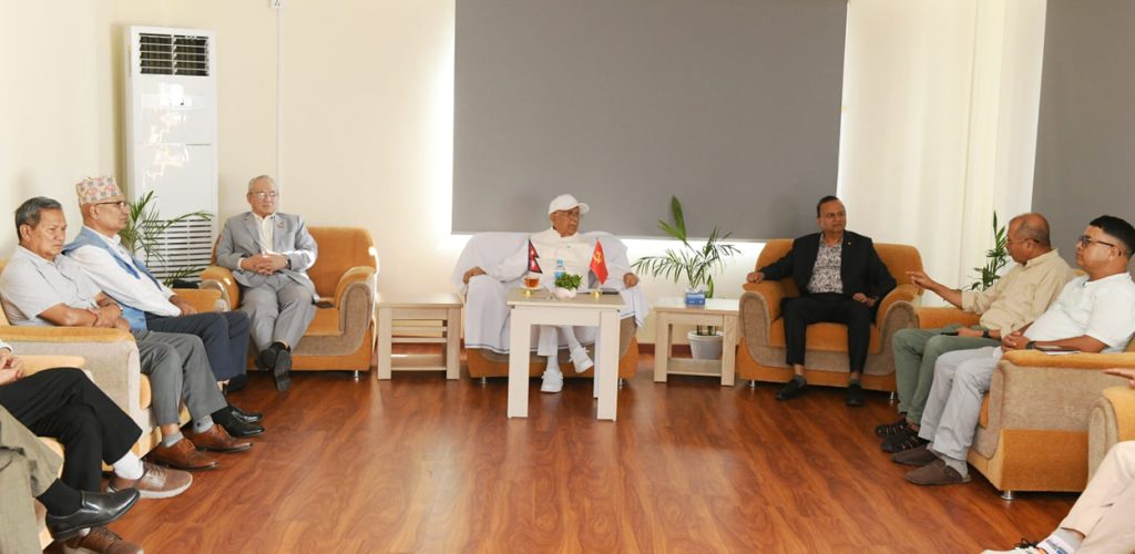 उमेर हद र दुई कार्यकालको प्रस्ताव ओलीद्वारा अस्वीकार, एमाले सचिवालयमा चर्काचर्की